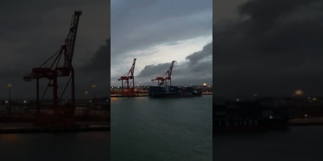 Deb & Matt Chat on YT: Quantum of The Seas cruise ship leaves Brisbane during a storm.